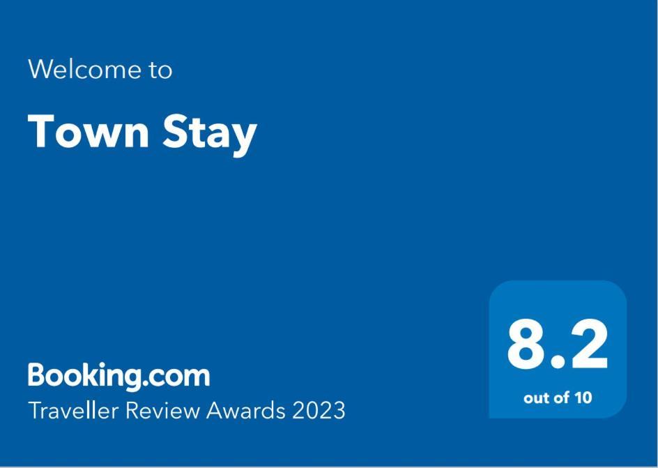 פלימות' Town Stay מראה חיצוני תמונה